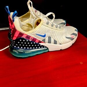 Nike woman’s sneakers